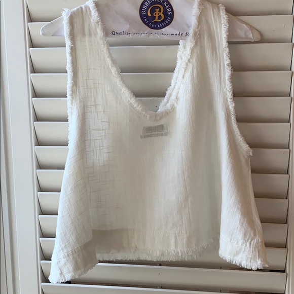 White tank top - Picture 2 of 2